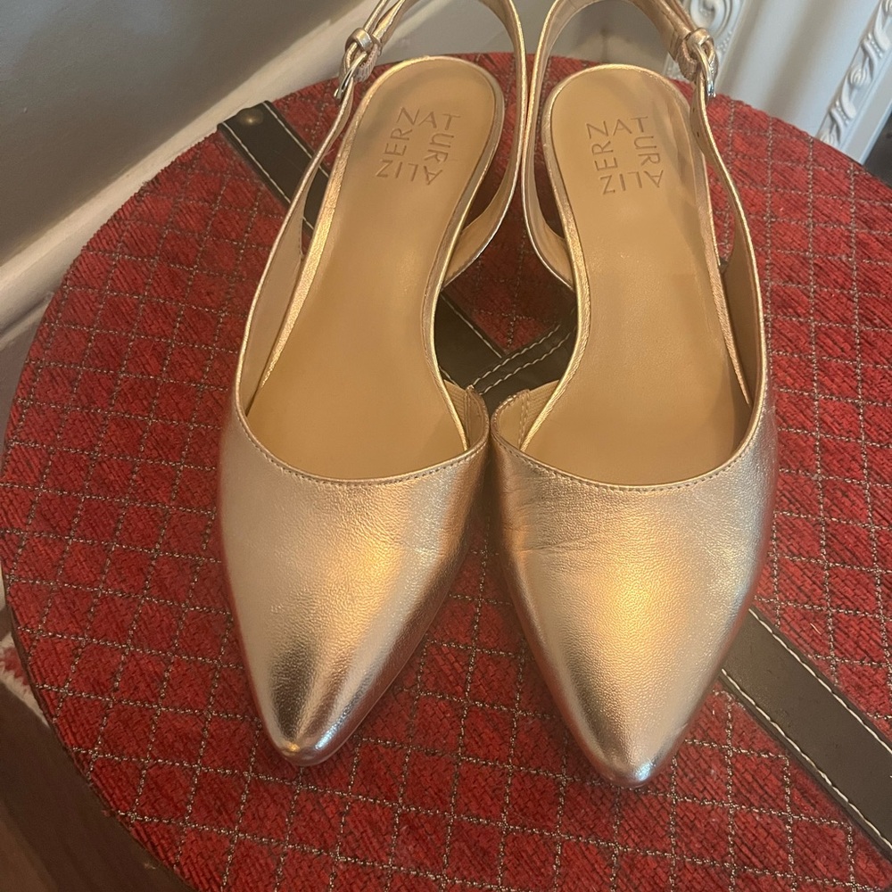 Naturalizer Banks Metallic Gold Slingback Heels